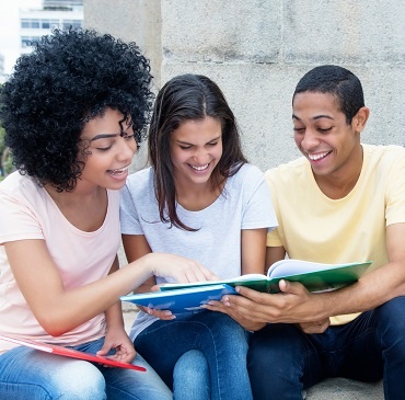 Apprendre les langues grâce à l'humour